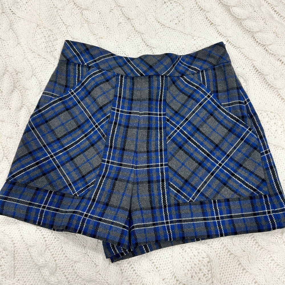 Zara plaid shorts